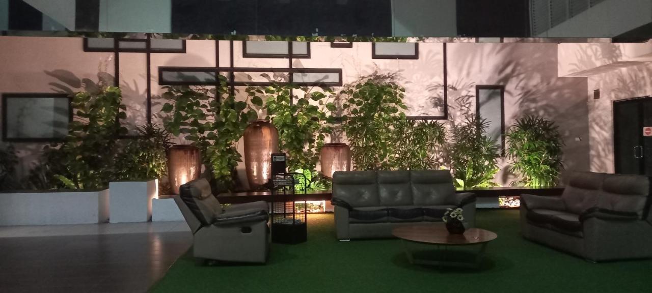 ג'והור בהרו Yemala Suites At Skyloft - Johor מראה חיצוני תמונה