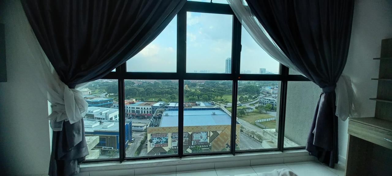 ג'והור בהרו Yemala Suites At Skyloft - Johor מראה חיצוני תמונה